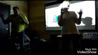 Вите надо выйти)Витя на репите)