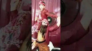 entull boponya Indonesia dan mas darmin warok nya Indonesia maaf kalau salah