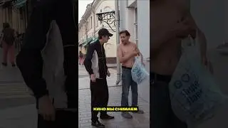Moscow Fashion Week! Who needs an actor? 😅🗽 
