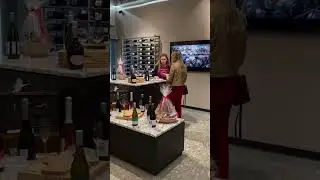 Что отвечаете на такие вопросы?))