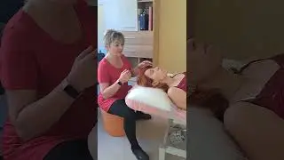 Блокирани движения в шията  Облекчаващи мекотъканни техники