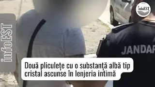 Prins cu două pliculețe cu o substanță albă tip cristal ascunse în lenjeria intimă