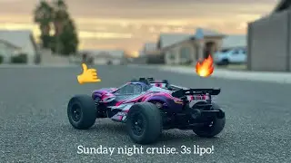 Sunday Night Cruise With Traxxas Rustler 4x4