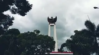 Jalan jalan di tugu GARUDA