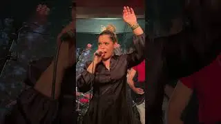 Quizás quizás 🎤 un tema que no pasa de moda           #madrid #afrojam #cantantes #bolero #quizas