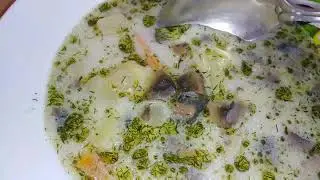 Грибной суп из шампиньонов с молоком. Получается очень вкусно👍🏻🍄🥕🥔🥛