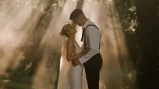 Brionie & Brendan | Charlton Hall
