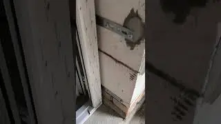 Монтаж входной двери на анкерные пластины Knelsen