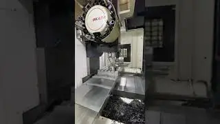 Наш титан производительности - вертикальный обрабатывающий центр.