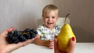 So Cute! Baby Chooses His Favorite Fruit!