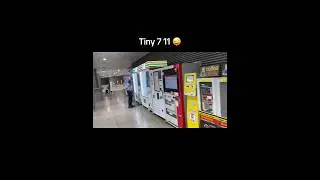 Smallest 711 in Bangkok Thailand 🇹🇭 #Shorts #thailand #bangkok #711