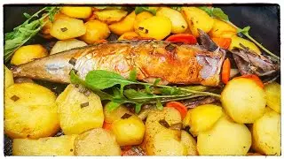 Скумбрія в духовці з картоплею