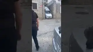 Где он учился вождению
