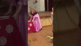 Танец избушки на курьих ножках, утренник