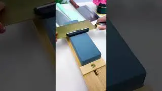 Sharpen your knife with this#The knife sharpening aid does not require any technical skills #shorts