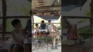 New  lead vocalist ng  South Border,  na discover  nila sa isang karaokehan singing 