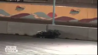 Неудачный трюк на мото