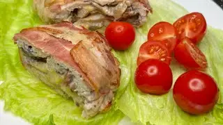 Chicken roll with mushrooms in bacon