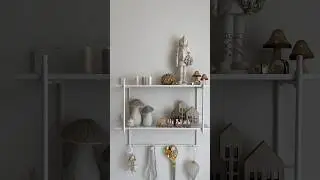 Christmas Shelfie 💫
