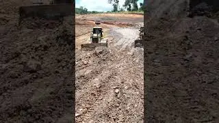 Good Bulldozer Clearing Dirt 