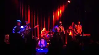 Smooth Beans: Keep Talking + Don't Let It Go. Sala Upload, Barcelona, 26th April 2013. 3/3 videos.