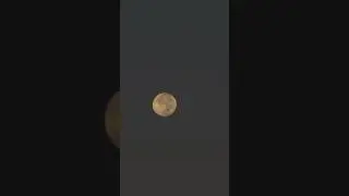 Video Test: How far cannyou zoom into moon using iPhone 15 Pro Max video #iphone #iphone15 #moon