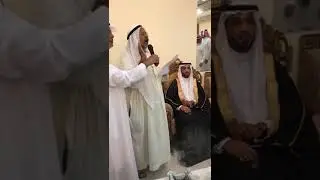 شايب جاب العيد بحفلة عرس هههههههه