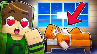 I Spent The Night In My Crush's House in Minecraft!