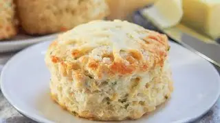 SAVORY CHEESE SCONES / IN THE KITCHEN WITH LYNN
