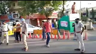 aaye ham barati barat leke