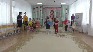 Что манит птицу танец