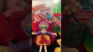 🌈Granny 🌈 got red dice 🎲 gummy #shortvideo #granny #toyreview