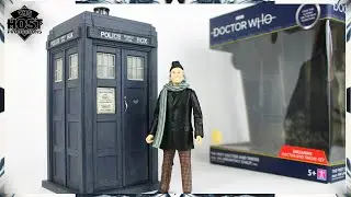 Doctor Who Figure Review: The First Doctor And Tardis (An Unearthly Child)