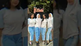 Baju olahraga 