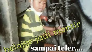 lagi belajar jadi montir motor