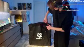 Дипинс купил себе  новую машину