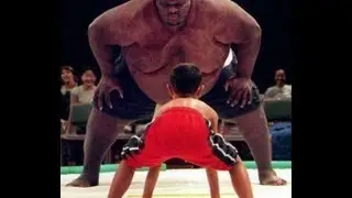 Hilarious 700 lb Sumo Wrestler vs little MMA fighter.