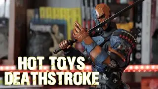 ОБЗОР НА ФИГУРКУ HOT TOYS-DEATHSTROKE!