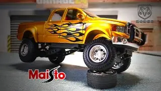 Масштабная модель Dodge Ram 2002  MAISTO 1/24