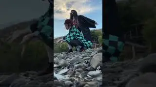 Nezuko te tienes que bañar [video de tik tok créditos a @dianamaster1]