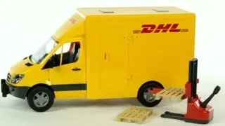 DHL Mercedes Benz Sprinter Truck with Manual Pallet Jack (Bruder 02534) | 海外宅配のDHLの黄色い車両とフォークリフト