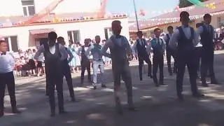Флэшмоб, хиты 2018, прошальный флэшмоб №2школа по имени А.Бокейханов