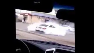 Мерседесы дрифтуют