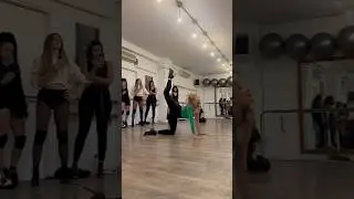 My first ever workshop in Milan, Italy🇮🇹 thanks everyone for joining my Heels Floorwork program ❤️
