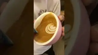 #swan #coffee #barista #latteart