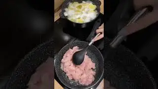 Куриный гуляш с пюре 🍗Рецепт на видео 🎥