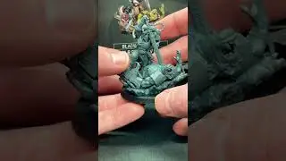 Bayard’s Revenge Emperor's Champion 40k Diorama is 🔥