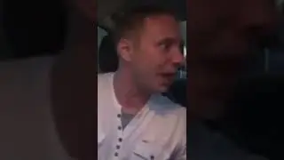 Максим и инспектор. Артист