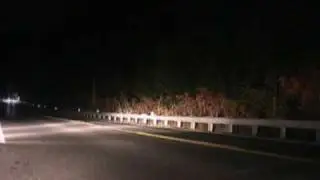 BMW M3 Strobes Show at Night