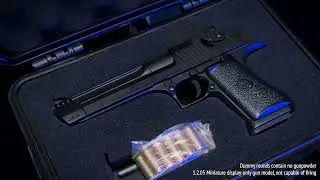 1:2 Desert Eagle Miniature in Black #maximumarmory